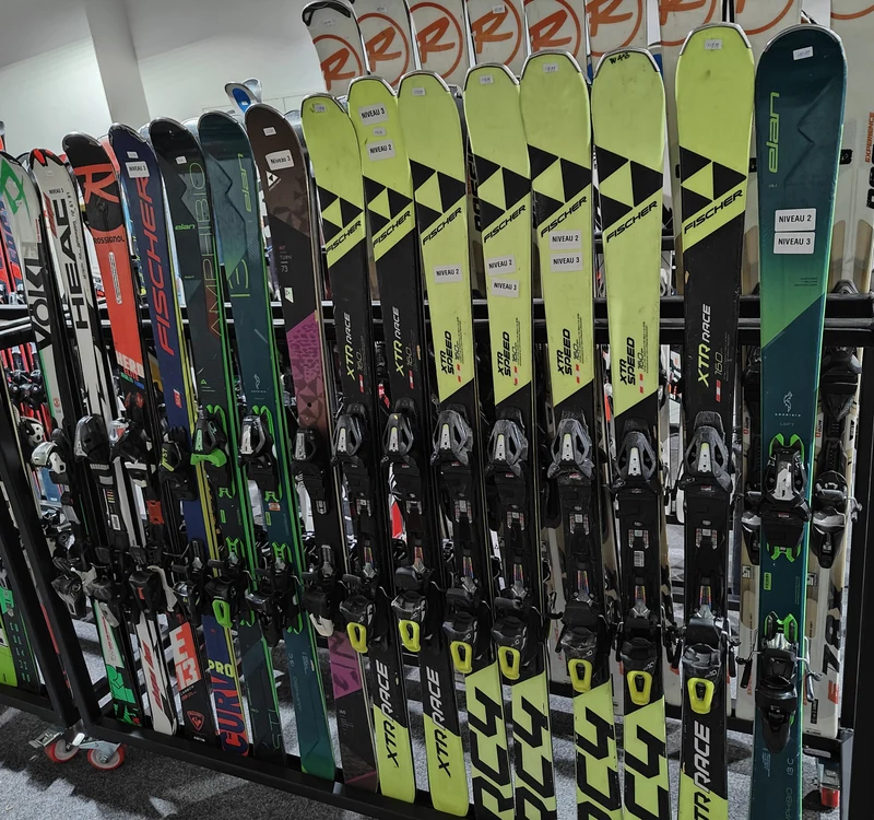 Rek 8: ski's gebruikt tussen 159 - 160 cm
