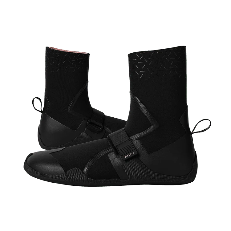 Roam Boot Round Toe 2026